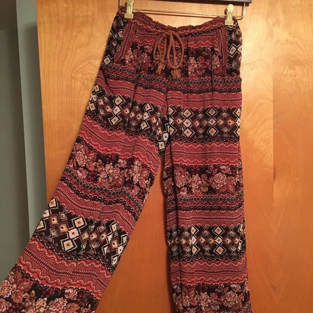Aztec Print Pants - Picture 2 of 7